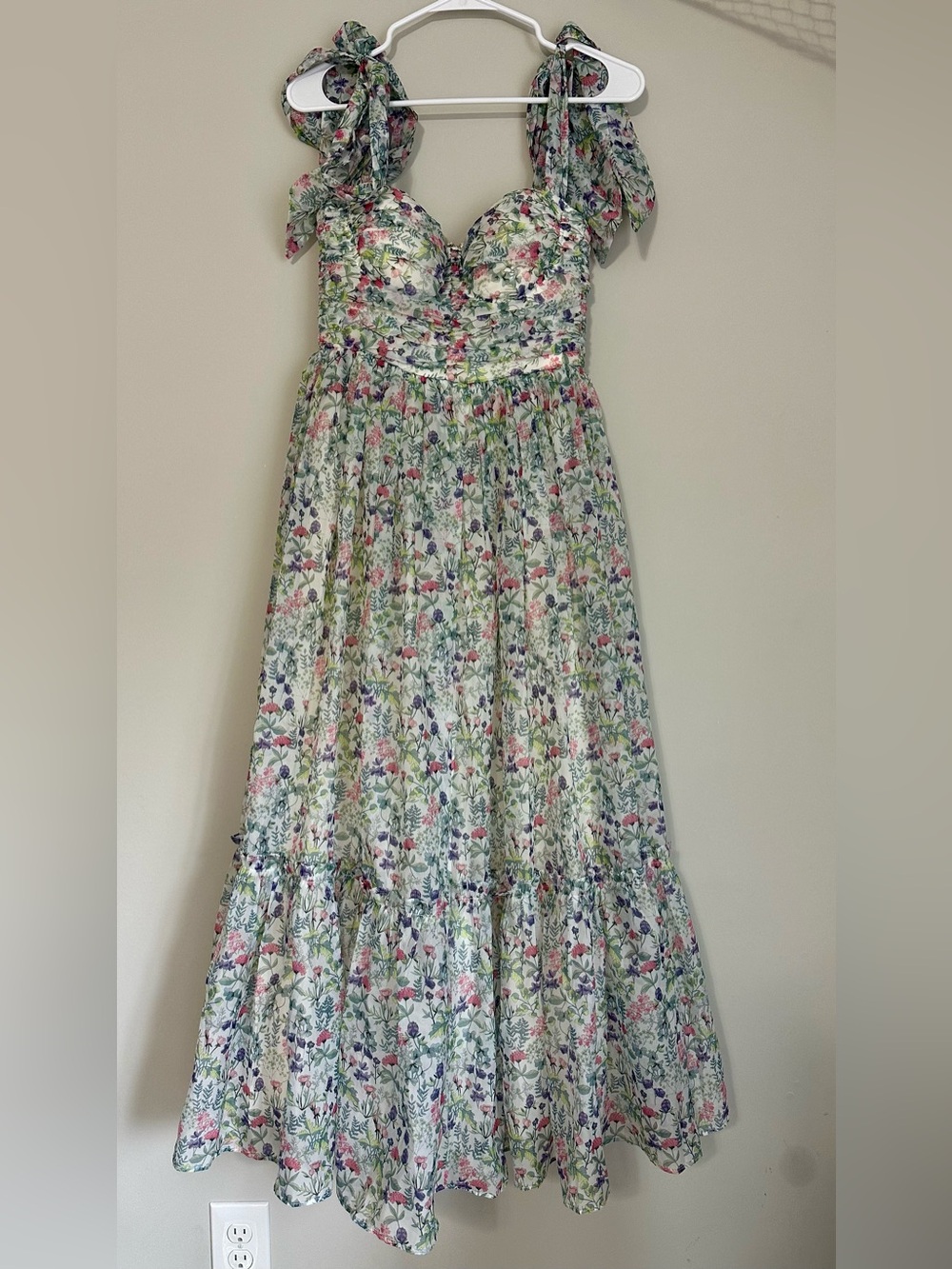 Petal & Pup Floral Dress NWT in Green, Pink, Blue size medium